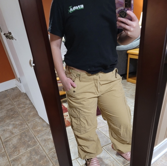 NWT. Y2K Abercrombie Khaki Cargo Pants - Picture 9 of 10
